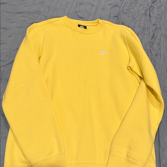Nike Bright Yellow Crewneck Sweatshirt - Picture 1 of 3
